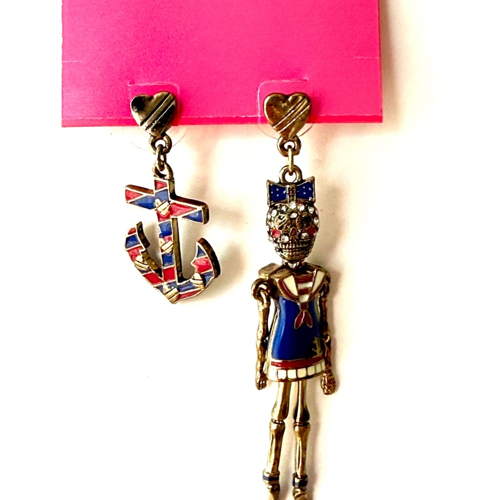 Betsey Johnson Nautical Earrings - Picture 2 of 3